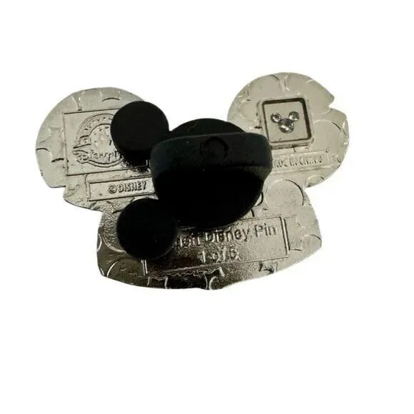 Walt Disney Pin Trading 2024 WDW Hidden Mickey Character Ear Hats Stitch Ears - Picture 2 of 2